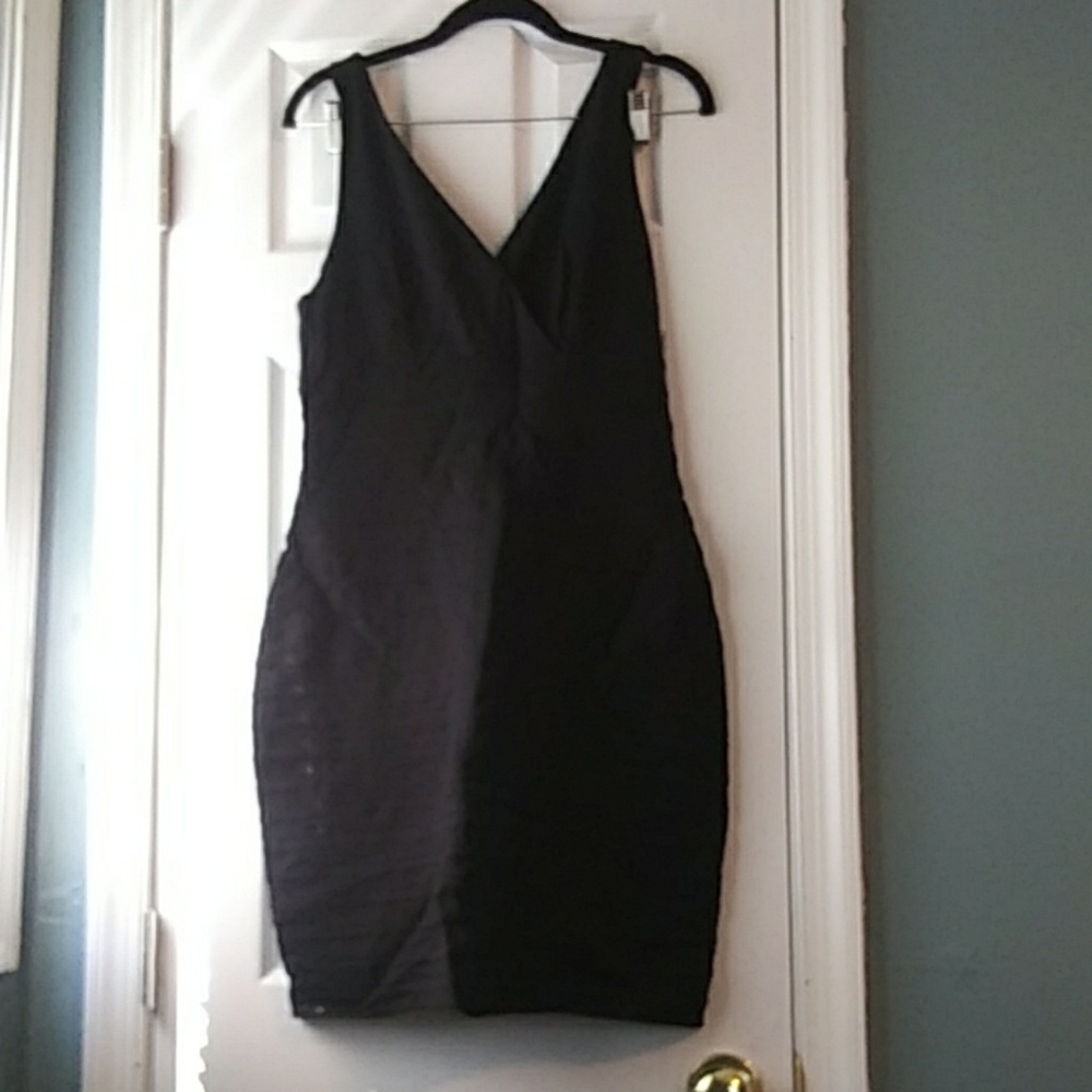 Black bodycon dress